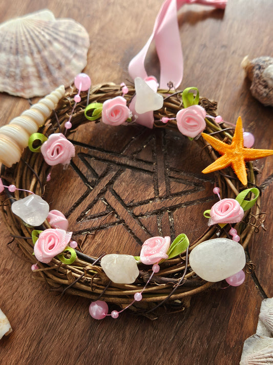 'Aphrodite's Garden' Mini Wreath