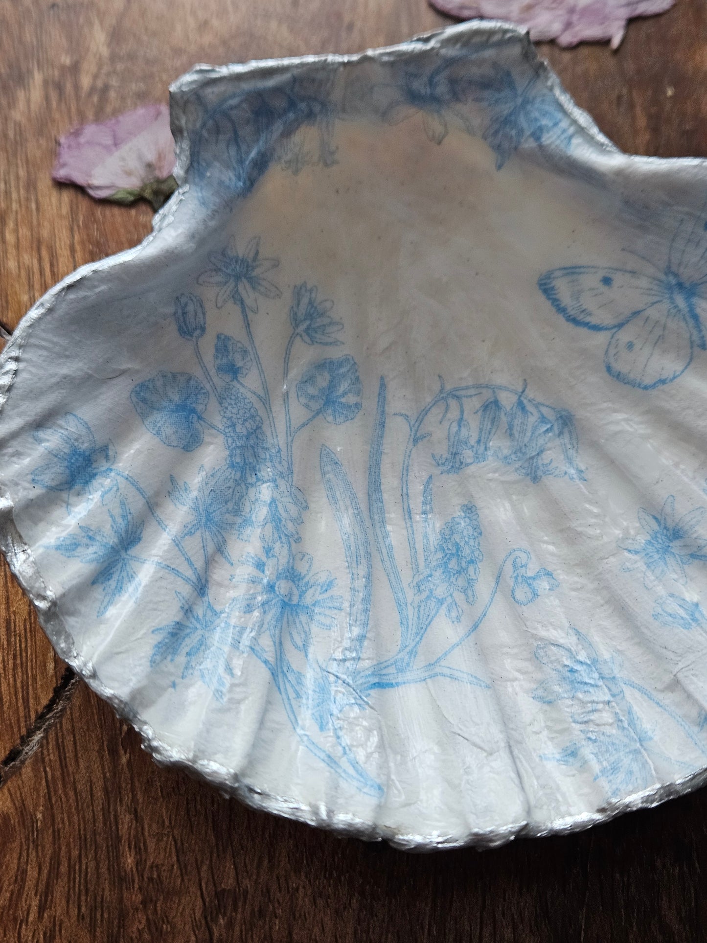Large Scallop Shells with Decoupage Design - Rabbit or Floral Butterfly