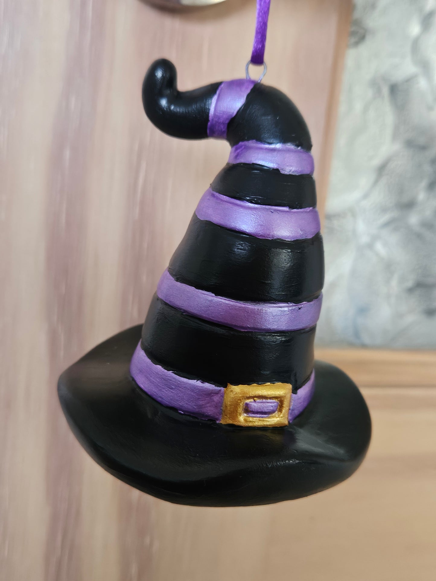 Hanging Ceramic Witch Hat 8cm