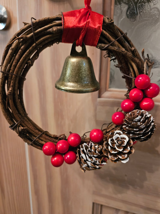 Small Winter Wreath Witch Bell