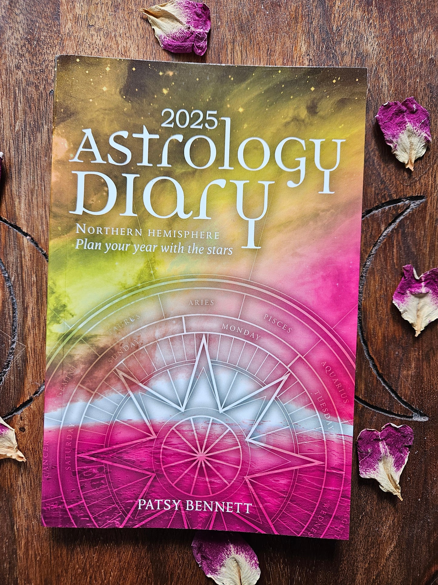 Astrology Diary 2025 (Northern Hemisphere) BY Patsy Bennett