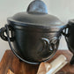 Cauldron and resin bundle