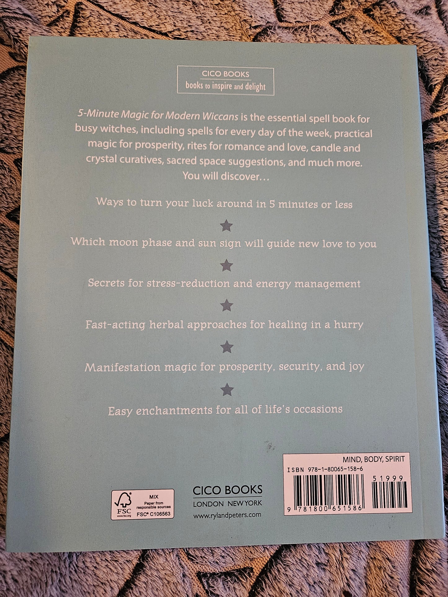 5-Minute Magic for Modern Wiccans by Cerridwen Greenleaf