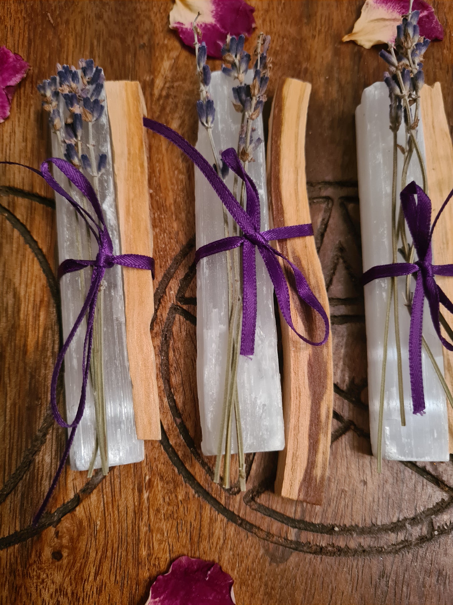 Cleansing Bundles - Selenite Wand Stick and Palo Santo