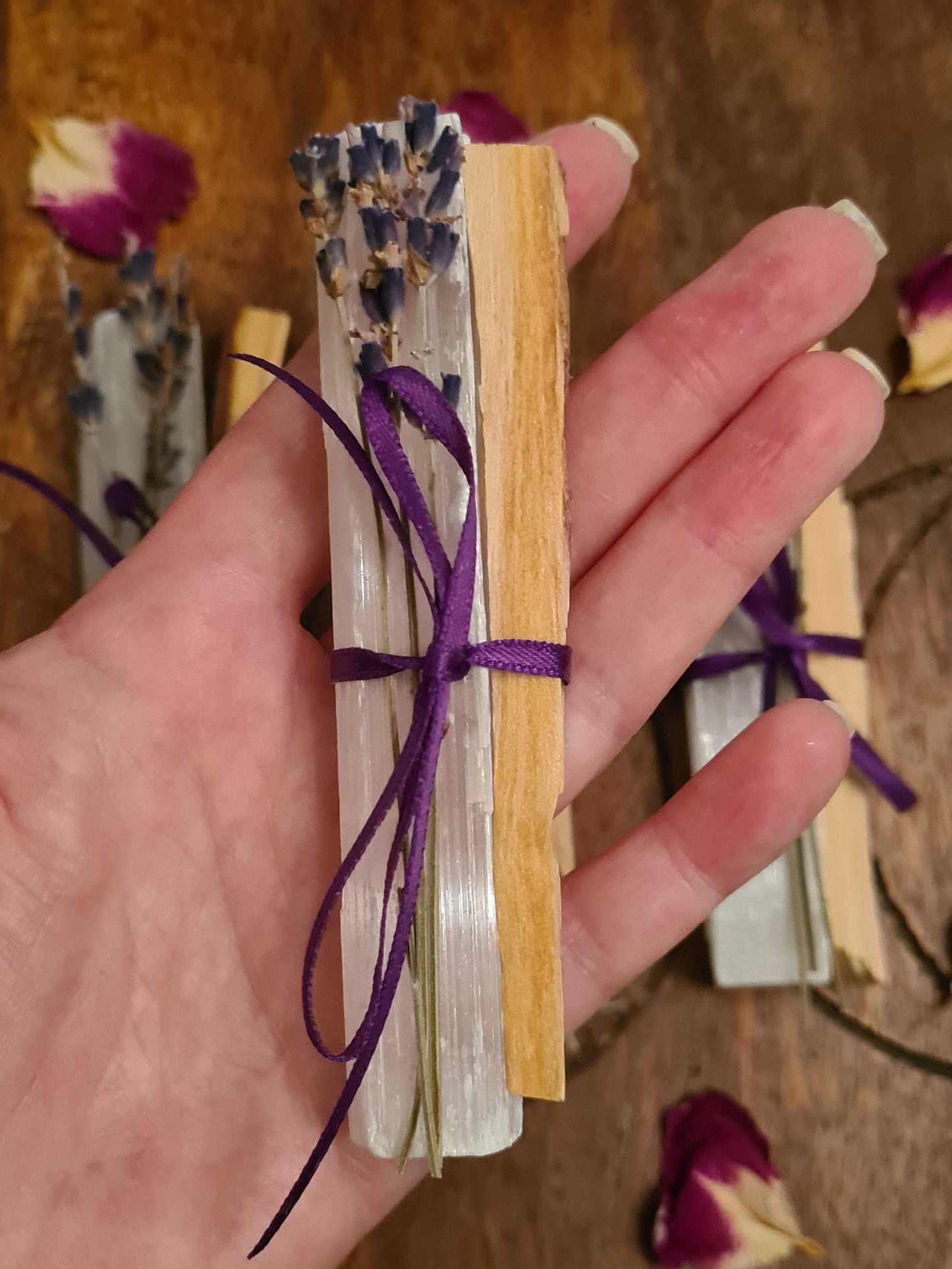 Cleansing Bundles - Selenite Wand Stick and Palo Santo