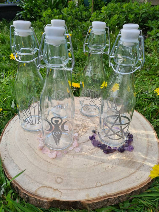 Moon Water Bottle ~ Lunar Water ~ Moon ritual ~ Altar Bottle ~ Amethyst water ~ Rose Quartz Water